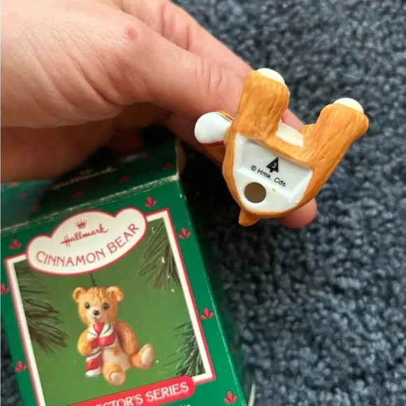 Hallmark Cinnamon Bear Candy cane Ornament Keepsake Collector Series 1985 Vintag - Picture 3 of 5